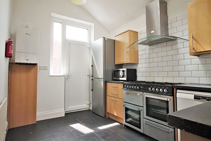 4 Bedroom Apartment To Rent In Osborne Road, Jesmond, NE2
