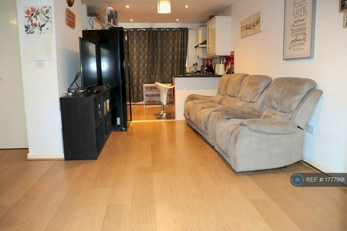 4 Bedroom End Of Terrace House To Rent In Old Dover Works, Maidstone, ME16