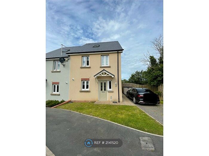 4 Bedroom Semi-Detached House To Rent In Maes Yr Orsaf, Narberth, SA67