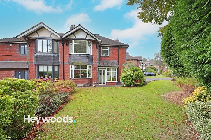 3 Bedroom Semi Detached House For Sale In Eleanor View, Westlands, Newcastle Under Lyme, ST5