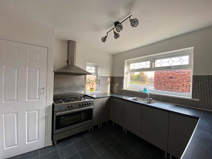 3 Bedroom Bungalow For Sale In Belmont Avenue, Low Moor, Bradford, BD12
