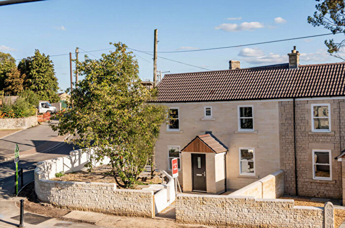 3 Bedroom End Of Terrace House For Sale In Bath Road, Peasedown St John, Bath, BA2