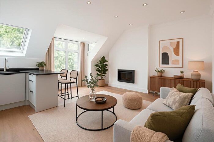 2 Bedroom Apartment To Rent In Chatsworth Road, Kilburn, London, NW2