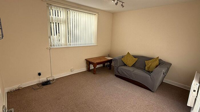 1 Bedroom Flat To Rent In Milden Close, Didsbury, Manchester, M20