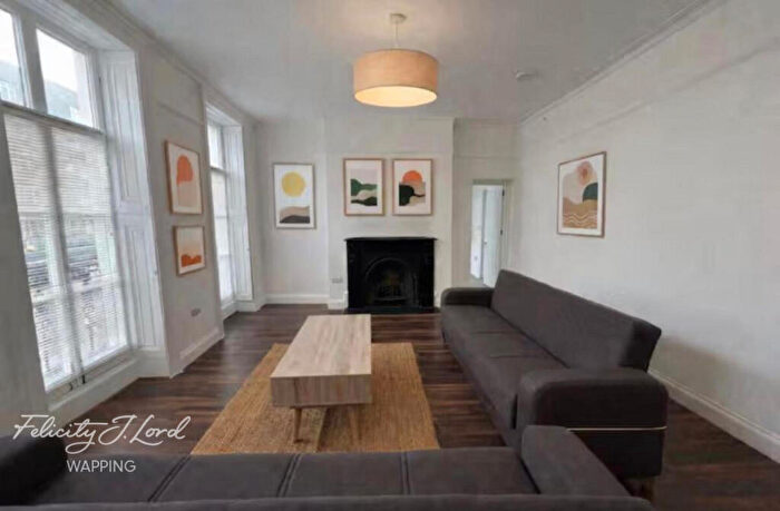 2 Bedroom Apartment To Rent In Commercial Road, London, E1