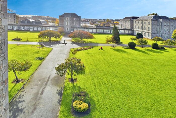 1 Bedroom Flat For Sale In Craigie Drive, Plymouth, PL1