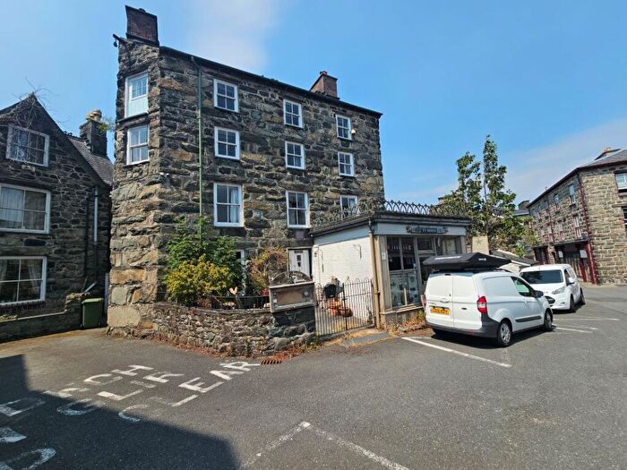 8 Bedroom Detached House For Sale In Star House Ty Seren, Meyrick Street, Dolgellau, Gwynedd, LL40