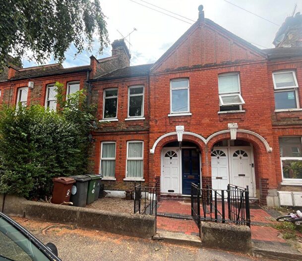 2 Bedroom Flat For Sale In Mersey Road, Walthamstow, London, E17