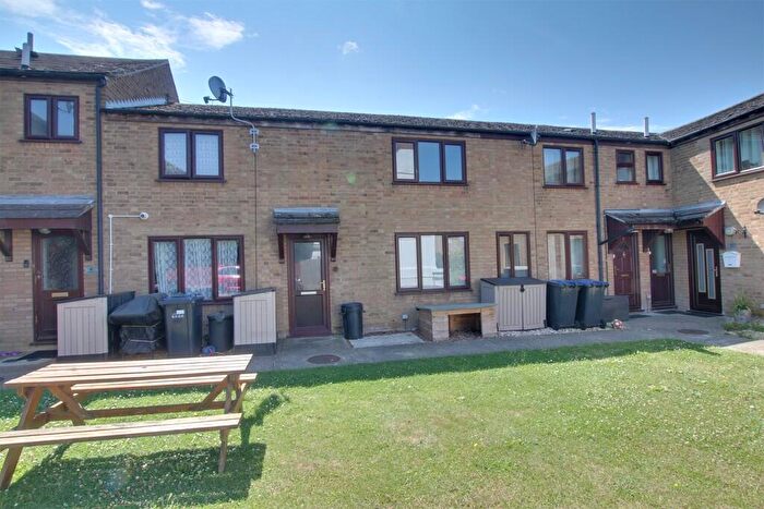 2 Bedroom Terraced House To Rent In Lester Drive, Haddenham, CB6