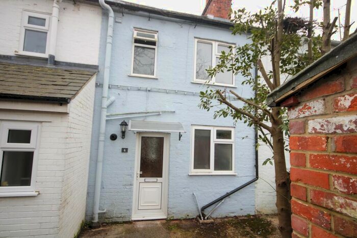 2 Bedroom Terraced House To Rent In Prospect Place, Newbury, RG14