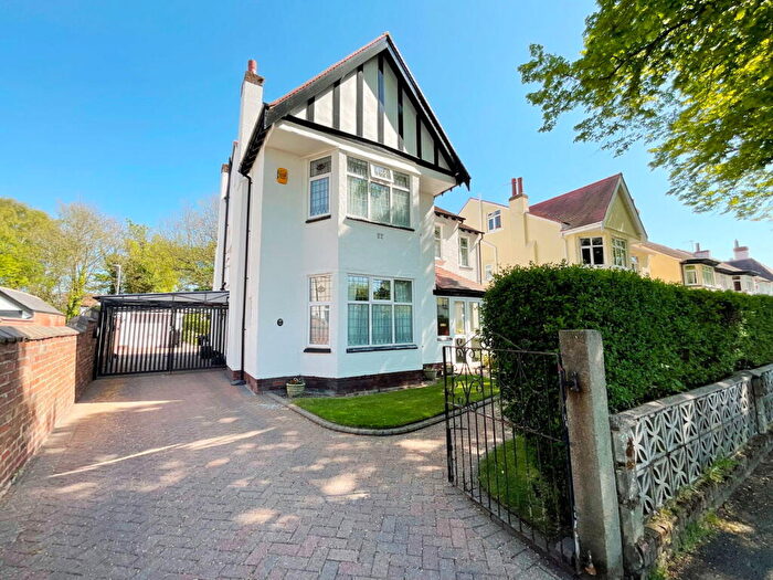 5 Bedroom Detached House For Sale In Grange Road, Southport, PR9