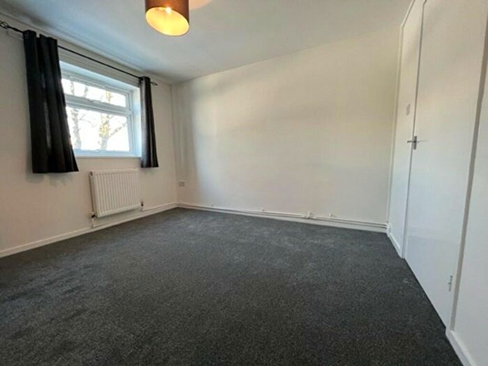 1 Bedroom Flat To Rent In Stirling Close, Stevenage, SG2