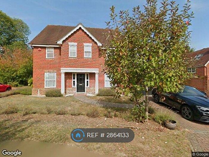 4 Bedroom Detached House To Rent In Hendon Grove, Epsom, KT19