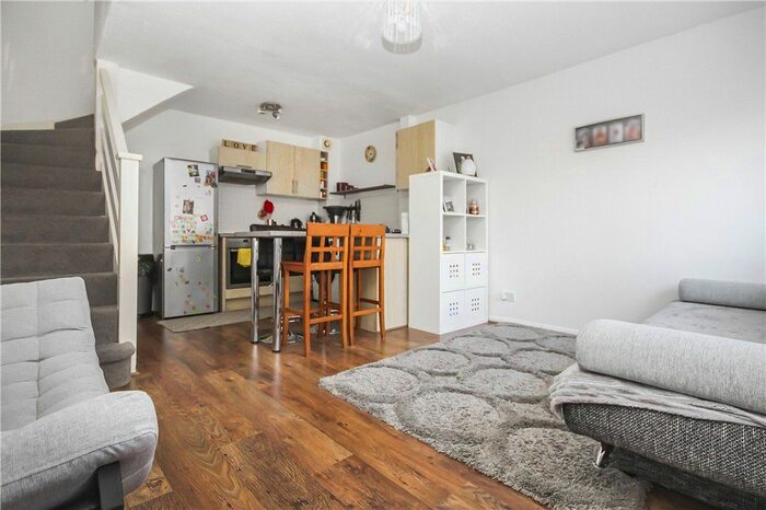 1 Bedroom Terraced House To Rent In Camilla Close, Sunbury-On-Thames, TW16