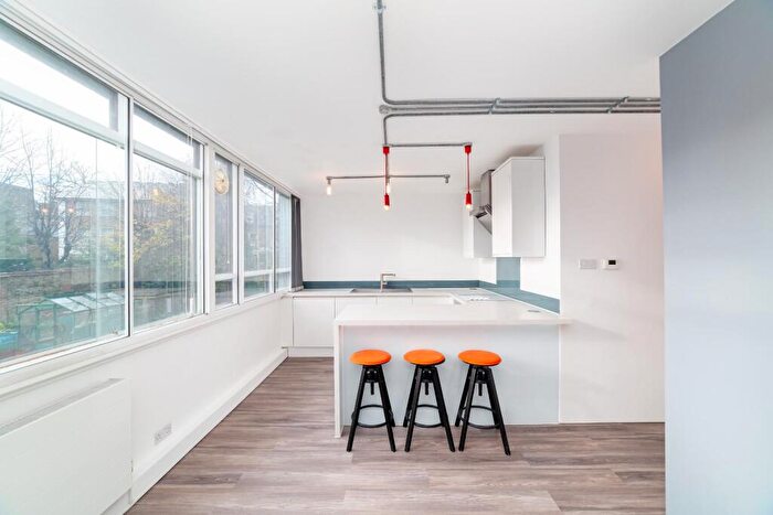 1 Bedroom Apartment To Rent In Haverstock Hill, Belsize Park, NW3