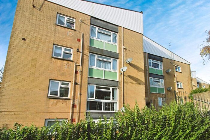 2 Bedroom Apartment For Sale In Wern Goch West, Cardiff, CF23