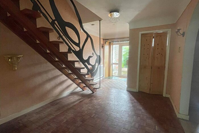 3 Bedroom End Of Terrace House For Sale In Links Avenue, Little Sutton, Ellesmere Port, Cheshire, CH66