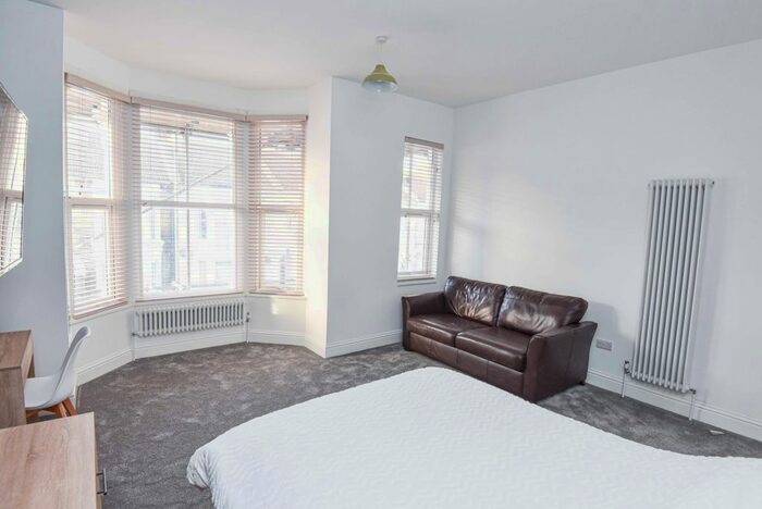 7 Bedroom Terraced House To Rent In Taswell Road, Southsea, PO5