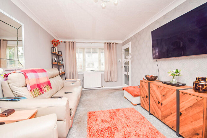 2 Bedroom End Of Terrace House For Sale In Paradise Place, Bridge Of Earn, Perth, PH2