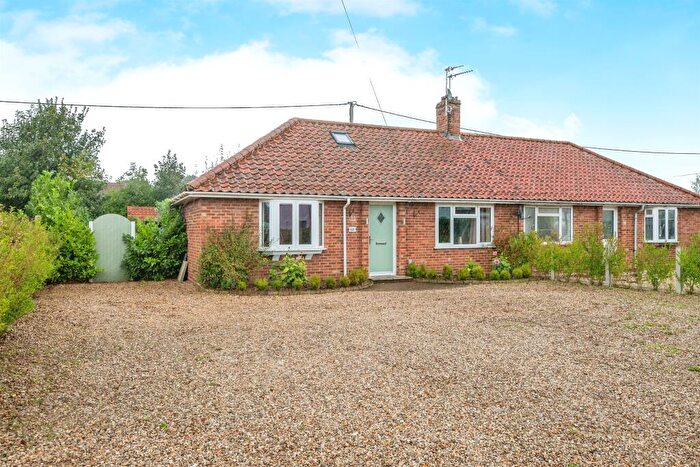 3 Bedroom Semi-Detached Bungalow For Sale In Fakenham Road, Great Witchingham, Norwich, NR9