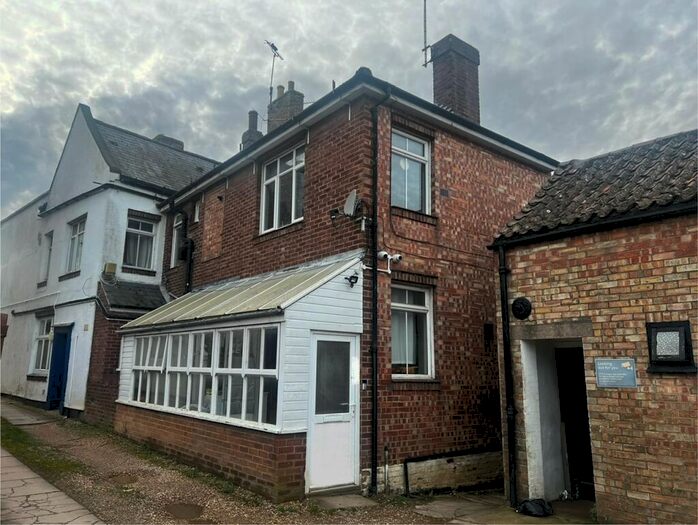 3 Bedroom Apartment To Rent In High Street, Long Sutton, PE12