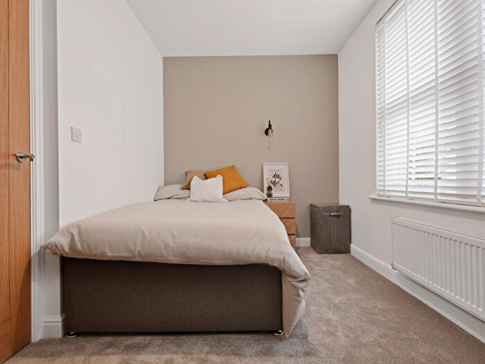 Studio To Rent In Garland Road, Poole, BH15