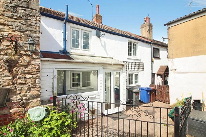 2 Bedroom Terraced House For Sale In Finkle Hill, Sherburn In Elmet, Leeds, LS25
