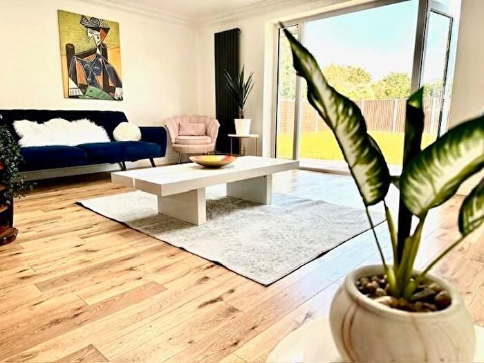 5 Bedroom Semi-Detached House To Rent In Morland Close, Hampton, TW12