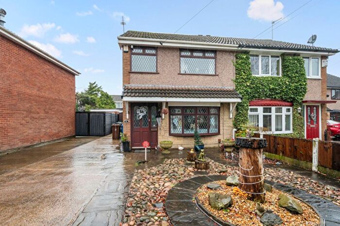 3 Bedroom Semi-Detached House For Sale In Ripon Drive, Ashton-In-Makerfield, WN4
