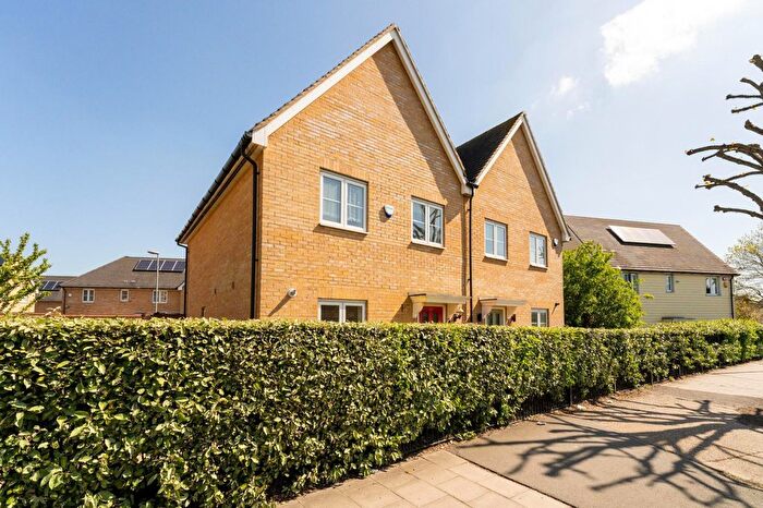 3 Bedroom Semi Detached House For Sale In Harold Hill, RM3