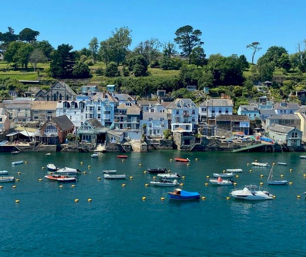 1 Bedroom Property For Sale In North Street, Fowey, PL23