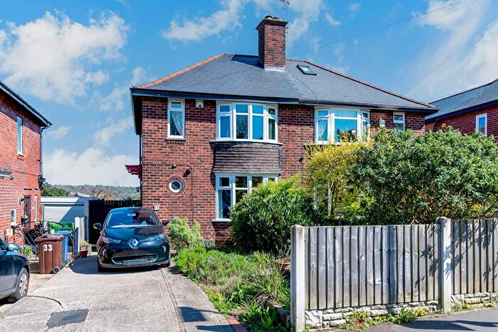 3 Bedroom Semi-Detached House For Sale In Hollythorpe Rise, Sheffield, S8