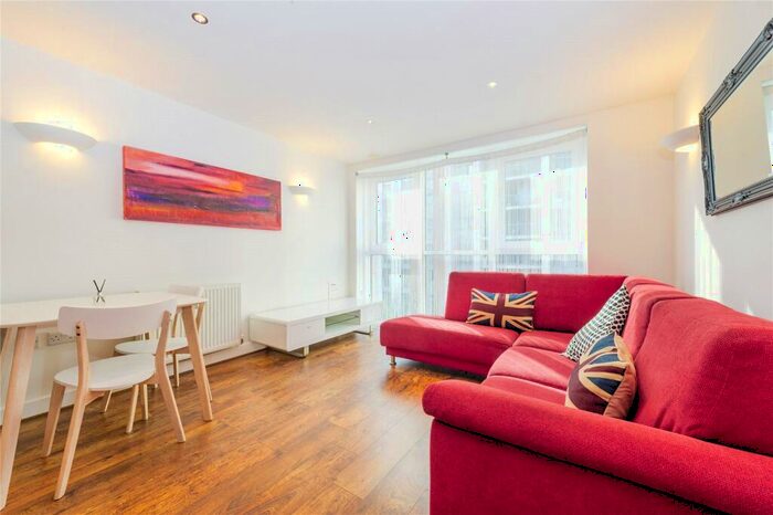 1 Bedroom Flat To Rent In Adriatic Apartments, Western Gateway, E16