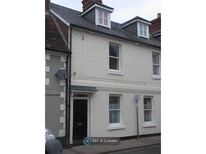1 Bedroom Flat To Rent In North Street, Wilton, Salisbury, SP2