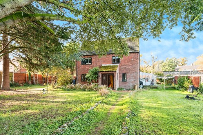 3 Bedroom Detached House For Sale In Queens Road, Fakenham, NR21