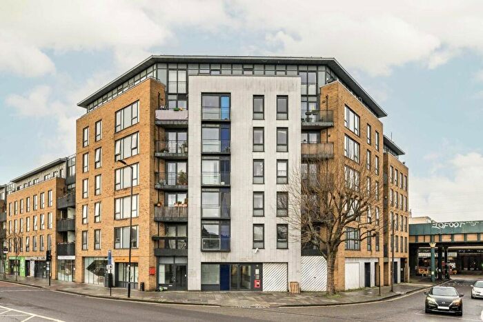 2 Bedroom Flat To Rent In Mare Street, Broadway Market, E8