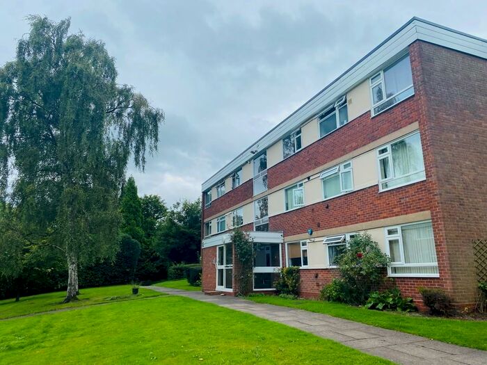 2 Bedroom Ground Flat To Rent In Wilsford Green, Oak Hill Drive, Edgbaston, B15