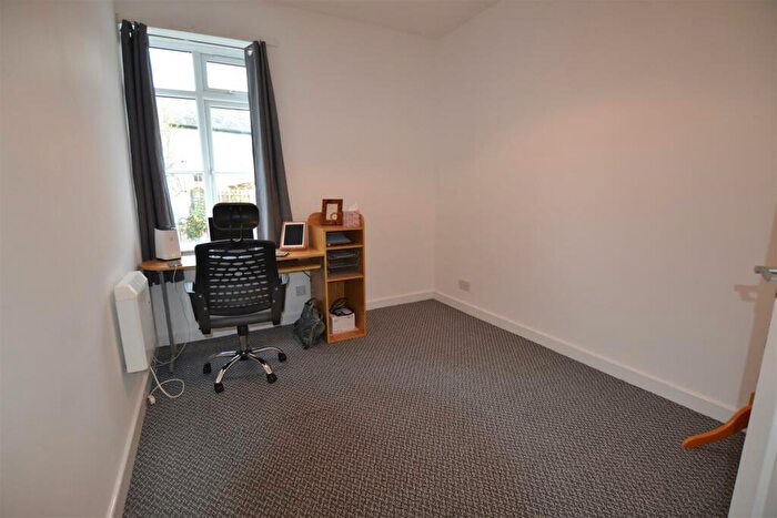 2 Bedroom Apartment For Sale In Vicarage Street, Leominster, HR6