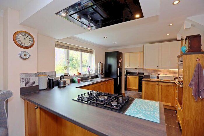 5 Bedroom Detached House For Sale In Cwrt Yr Efail, Church Village, Pontypridd, CF38
