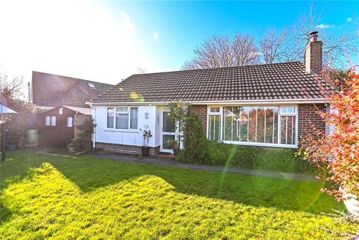 2 Bedroom Bungalow For Sale In Greenfield Gardens, Barton On Sea, New Milton, Hampshire, BH25