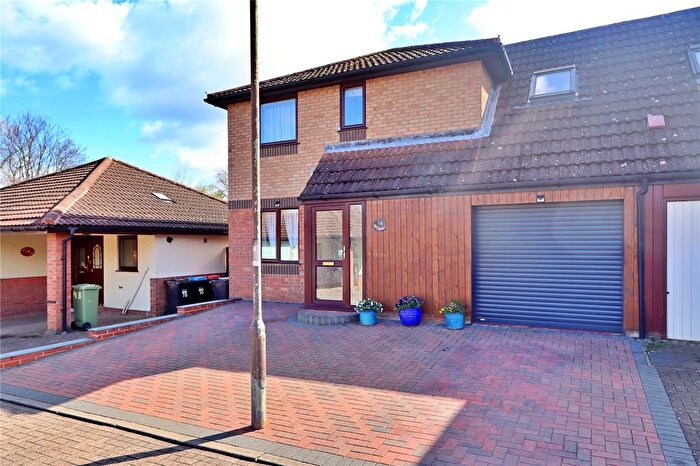 3 Bedroom Semi Detached House For Sale In Sokeman Close, Greenleys, Milton Keynes, MK12