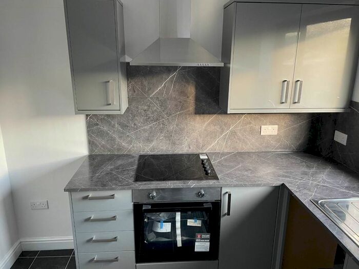 2 Bedroom Property To Rent In Glantawe Street, Morriston, Swansea, SA6