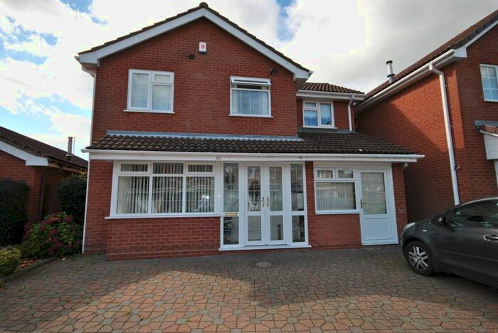 4 Bedroom Detached House To Rent In Newey Road, Hall Green, B28