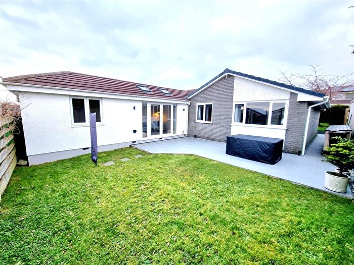 3 Bedroom Detached Bungalow For Sale In Tor View, Tregadillett, PL15