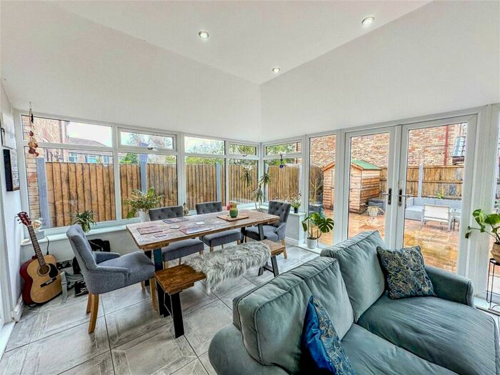 3 Bedroom Detached House To Rent In Montondale, Eccles, M30