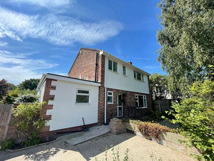4 Bedroom Detached House For Sale In Spital Road, Wirral, CH62