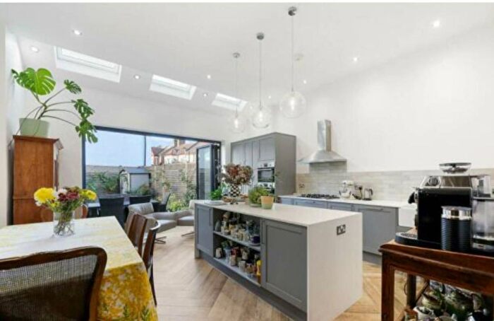 5 Bedroom Property To Rent In Dunstans Road, East Dulwich, London, SE22