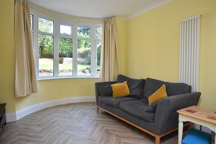 3 Bedroom Semi-Detached House To Rent In Holgate Road, York, YO24
