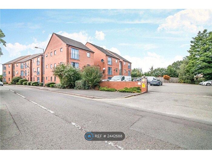 2 Bedroom Flat To Rent In Prospect View, Redditch, B97