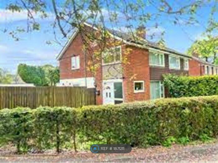 3 Bedroom Semi-Detached House To Rent In Beech Road, Horsham, RH12